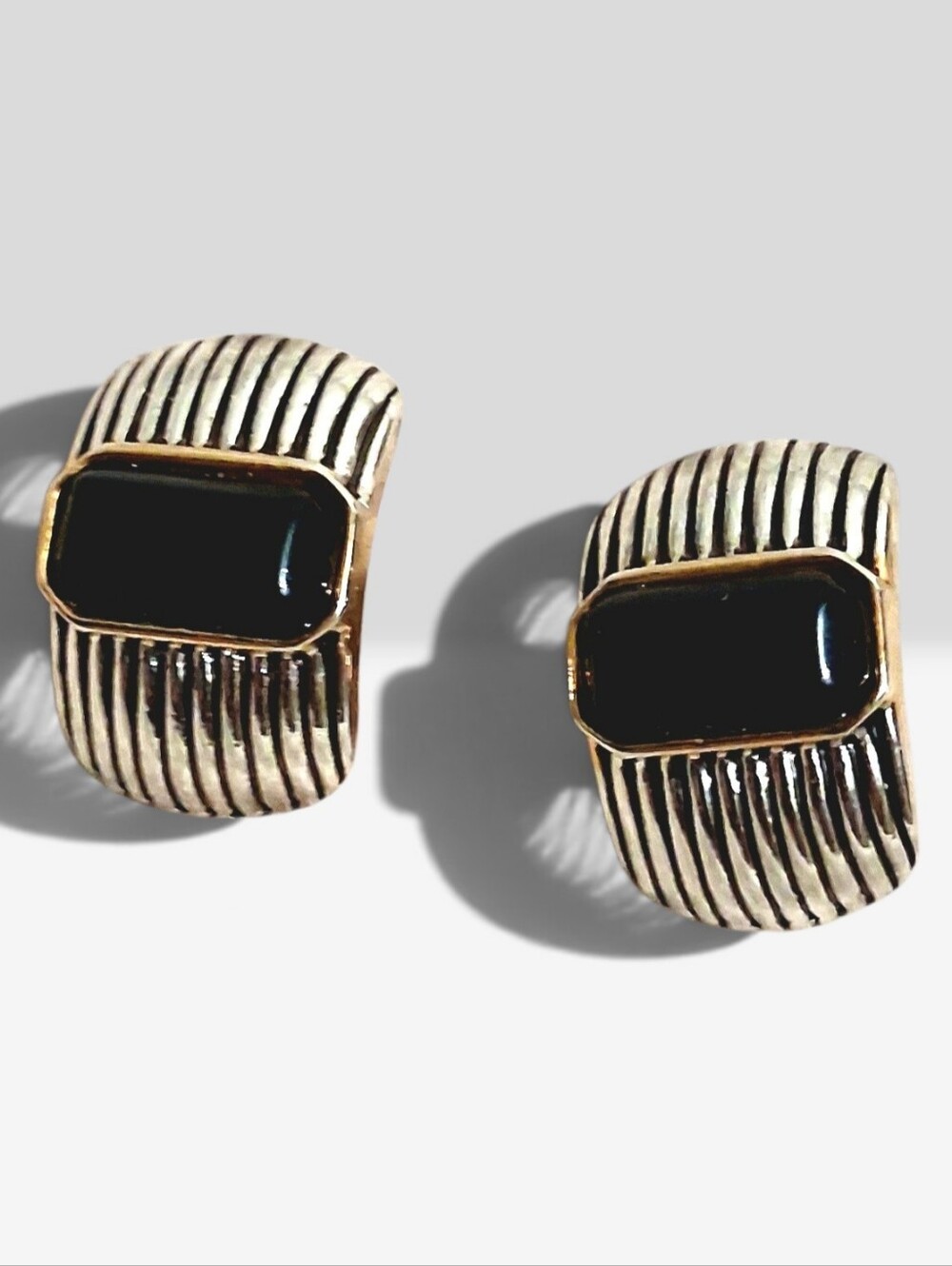 Vintage Gold Tone Black Onyx Ribbed Clip On Earrings